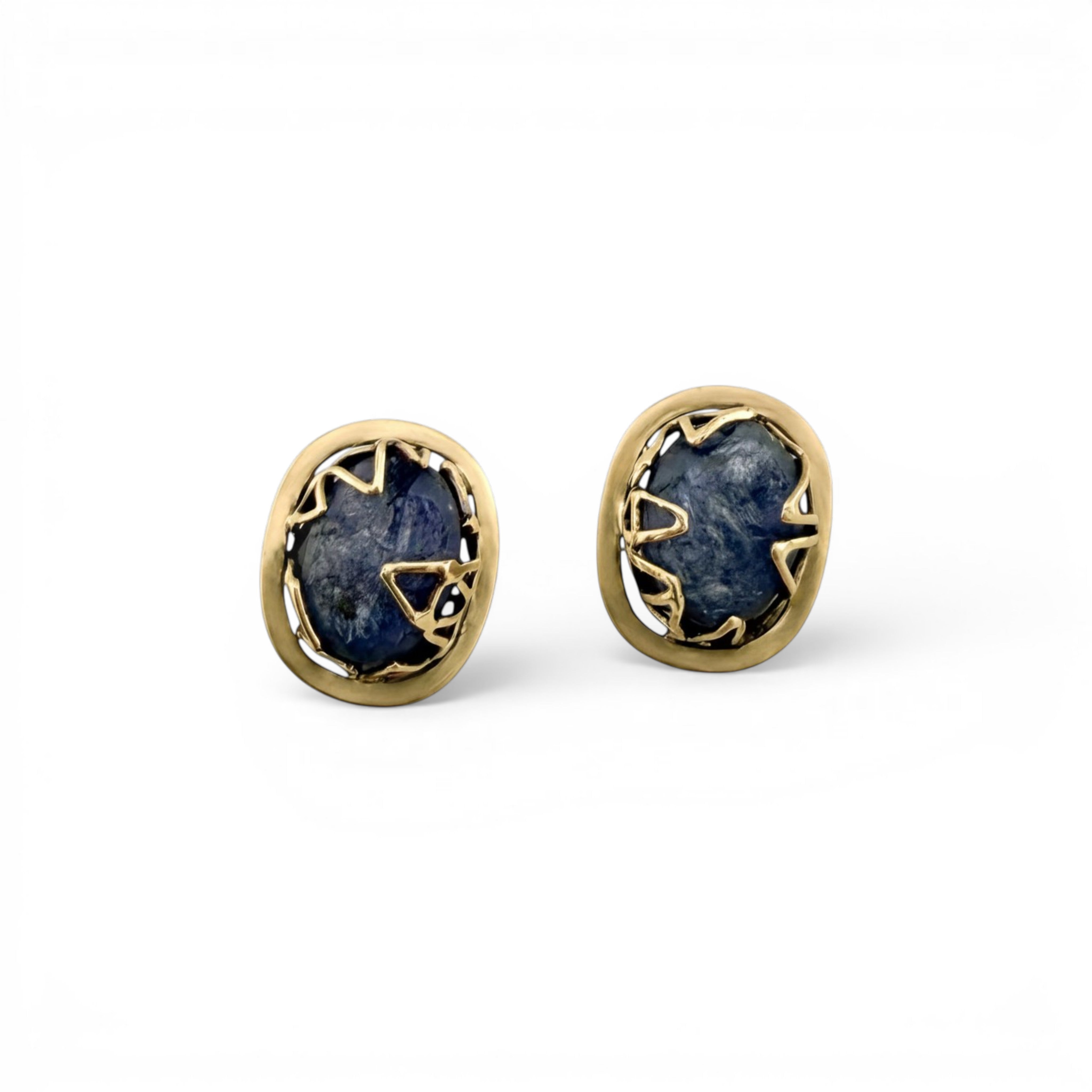 Gold Raw Tanzanite
